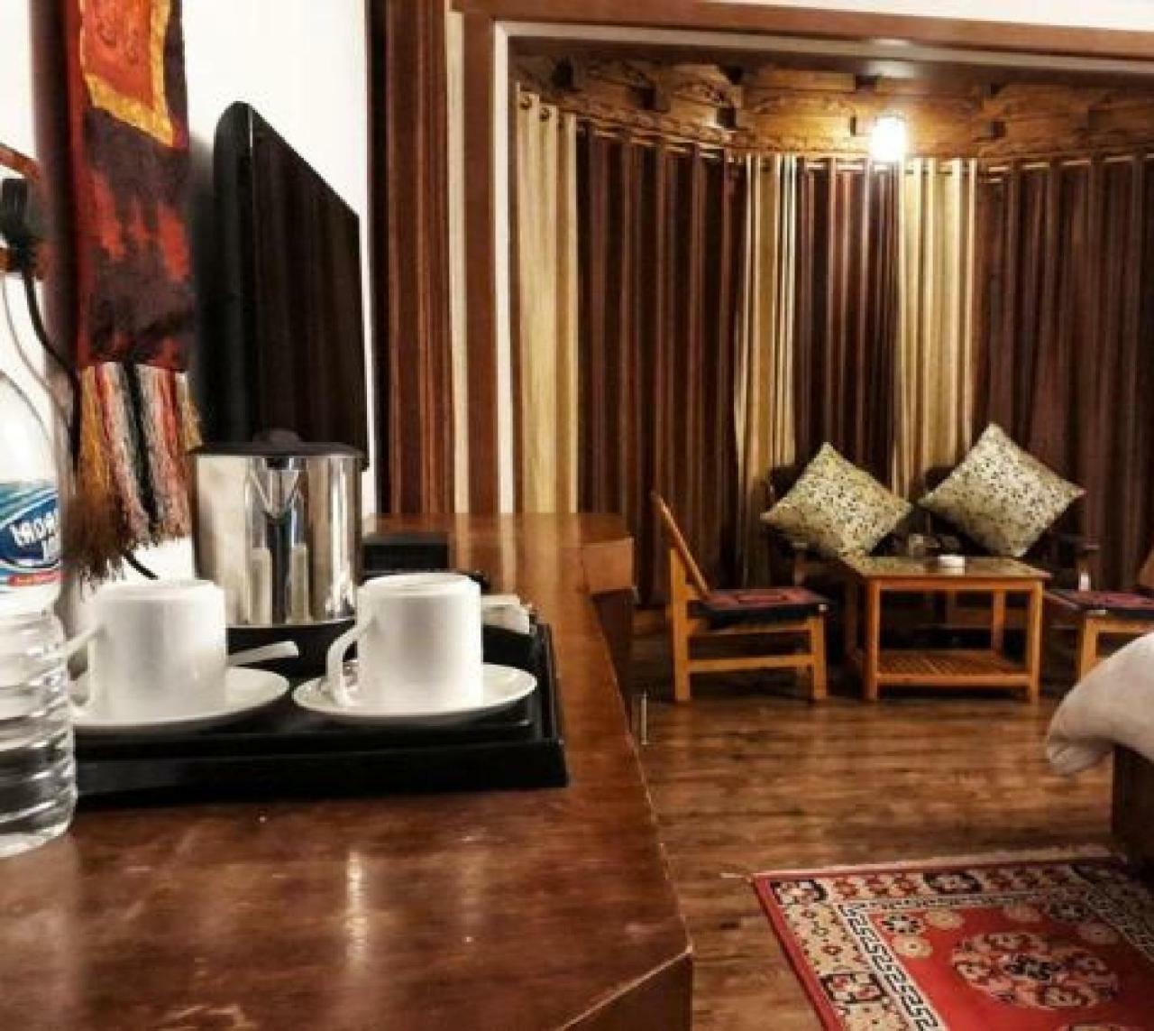 Himalayan Retreat-Karzoo Otel Leh Dış mekan fotoğraf